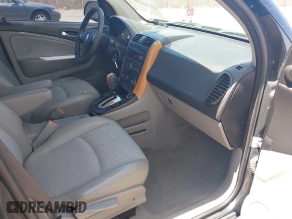 ✅ 2007 Saturn VUE V6 • VIN: 5GZCZ53477S870680 • Lot: 42824710. Wystawiony na IAAI z przebiegiem 151 495 mil. Bezpłatny archiwum sprzedaży aukcyjnych z USA i szczegółowy raport historii pojazdu na DreamBid. Zdjęcie 5.