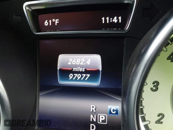 ✅ 2017 Mercedes-Benz GLA 250 • VIN: WDCTG4EB3HJ336350 • Lot: 41435827. Wystawiony na IAAI z przebiegiem 97 977 mil. Bezpłatny archiwum sprzedaży aukcyjnych z USA i szczegółowy raport historii pojazdu na DreamBid. Zdjęcie 7.