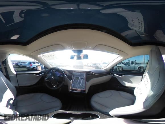 ✅ 2014 Tesla Model S 60 • VIN: 5YJSA1S11EFP35998 • Lot: 42316563. Listed on IAAI with 83,835 mi. Free auction sales archive from the USA and detailed vehicle history report at DreamBid. Image 21.