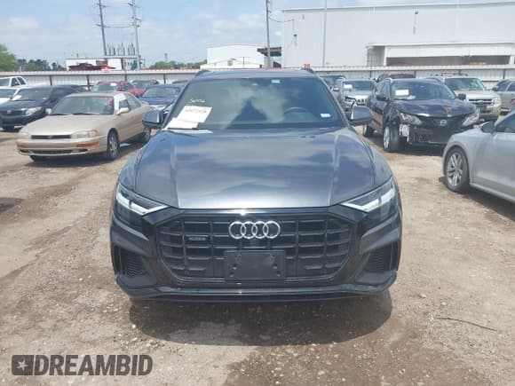 ✅ 2020 Audi Q8 Premium Plus • VIN: WA1EVAF15LD015114 • Lot: 42072528. Listed on IAAI with 37,508 mi. Free auction sales archive from the USA and detailed vehicle history report at DreamBid. Image 13.