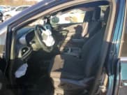 ✅ 2022 Chrysler Pacifica Touring • VIN: 2C4RC1FG7NR200718 • Lot: 91031595. Wystawiony na Copart z przebiegiem 47 063 mil. Bezpłatny archiwum sprzedaży aukcyjnych z USA i szczegółowy raport historii pojazdu na DreamBid. Zdjęcie 7.