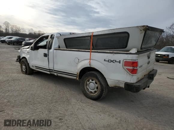 ✅ 2010 Ford F-150 XL • VIN: 1FTNF1E81AKB37107 • Lot: 43916295. Listed on Copart with 122,748 mi. Free auction sales archive from the USA and detailed vehicle history report at DreamBid. Image 2.