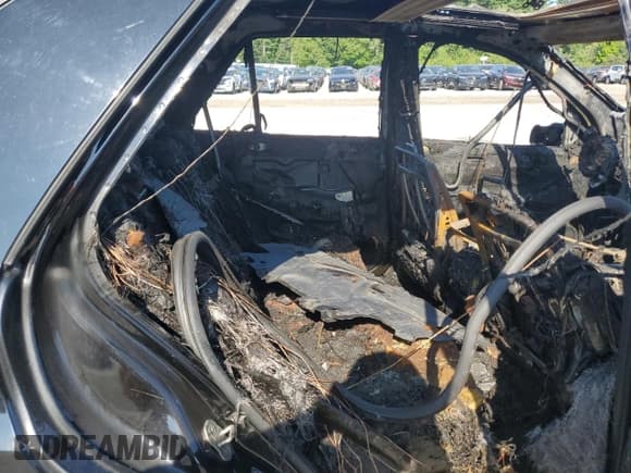 ✅ 2008 Mercedes-Benz M 320 CDI • VIN: 4JGBB22EX8A426870 • Lot: 68076865. Wystawiony na Copart z przebiegiem Nie podano. Bezpłatny archiwum sprzedaży aukcyjnych z USA i szczegółowy raport historii pojazdu na DreamBid. Zdjęcie 11.