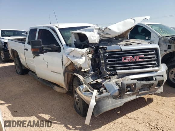 ✅ 2018 GMC Sierra 2500HD • VIN: 1GT12REG3JF158100 • Lot: 87925645. Wystawiony na Copart z przebiegiem Nie podano. Bezpłatny archiwum sprzedaży aukcyjnych z USA i szczegółowy raport historii pojazdu na DreamBid. Zdjęcie 4.