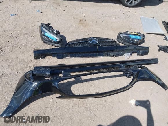 ✅ 2025 Mercedes-Benz C 300 • VIN: W1KAF4GB8SR272446 • Lot: 43379113. Wystawiony na IAAI z przebiegiem 553 mil. Bezpłatny archiwum sprzedaży aukcyjnych z USA i szczegółowy raport historii pojazdu na DreamBid. Zdjęcie 12.