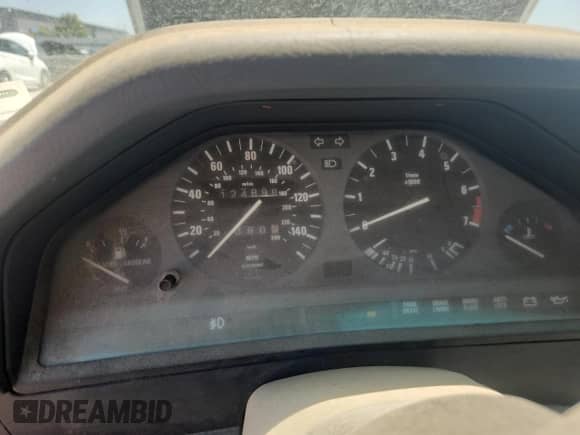 1991 BMW 3 Series z VIN WBABB2314MEC26165, wystawiony jako Copart lot #58839205 z przebiegiem 124 898 mil mil oraz Szkoda całkowita • Salvage title. Historia ofert i sprzedaży dostępna na DreamBid. Obrazek 9.