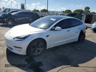 ✅ 2021 Tesla Model 3 Long Range • VIN: 5YJ3E1EB2MF919231 • Лот: 93622665. Опубликован ранее на Copart с пробегом 84 043 миль. Бесплатный доступ к архиву аукционных продаж из США и подробный отчёт об истории автомобиля на DreamBid. Изображение 1.