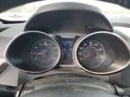 ✅ 2014 Hyundai Veloster • VIN: KMHTC6AD4EU184184 • Lot: 75909334. Wystawiony na Copart z przebiegiem 124 962 mil. Bezpłatny archiwum sprzedaży aukcyjnych z USA i szczegółowy raport historii pojazdu na DreamBid. Zdjęcie 9.