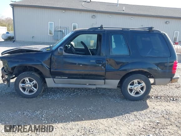 ✅ 2001 Ford Explorer Sport • VIN: 1FMYU60E21UC79852 • Лот: 43666276. Опубликован ранее на IAAI с пробегом 141 644 миль. Бесплатный доступ к архиву аукционных продаж из США и подробный отчёт об истории автомобиля на DreamBid. Изображение 14.