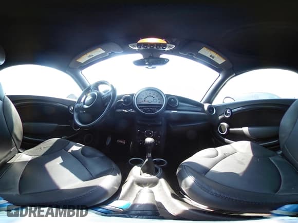 ✅ 2014 MINI Coupe S • VIN: WMWSX3C55ET772879 • Lot: 42979439. Listed on IAAI with 102,797 mi. Free auction sales archive from the USA and detailed vehicle history report at DreamBid. Image 17.