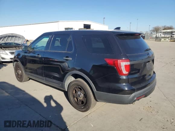 ✅ 2016 Ford Police Interceptor Utility • VIN: 1FM5K8AT3GGC36758 • Lot: 88991505. Wystawiony na Copart z przebiegiem 89 192 mil. Bezpłatny archiwum sprzedaży aukcyjnych z USA i szczegółowy raport historii pojazdu na DreamBid. Zdjęcie 2.