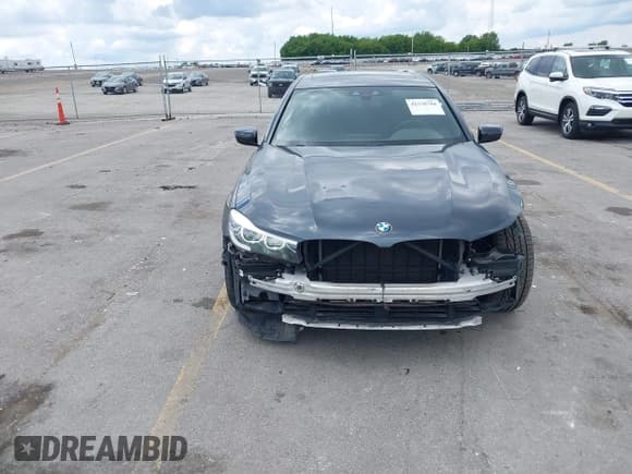 ✅ 2019 BMW 7 Series 740i • VIN: WBA7E2C57KB217844 • Lot: 42378704. Listed on IAAI with 73,139 mi. Free auction sales archive from the USA and detailed vehicle history report at DreamBid. Image 6.