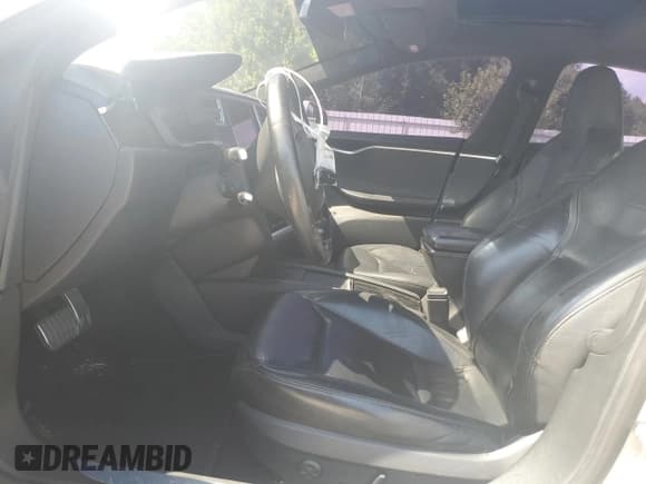 ✅ 2014 Tesla Model S P85D • VIN: 5YJSA1H24EFP62404 • Lot: 65563145. Listed on Copart with 194,760 mi. Free auction sales archive from the USA and detailed vehicle history report at DreamBid. Image 7.