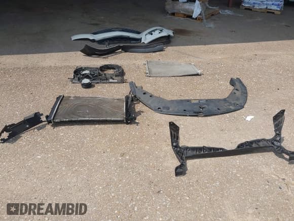 ✅ 2015 Chevrolet Traverse LT • VIN: 1GNKRHKD1FJ146849 • Lot: 42425111. Listed on IAAI with Not provided. Free auction sales archive from the USA and detailed vehicle history report at DreamBid. Image 11.