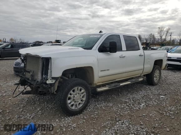 ✅ 2015 Chevrolet Silverado 3500HD LTZ • VIN: 1GC4K0C87FF143742 • Lot: 91031145. Listed on Copart with 361,821 mi. Free auction sales archive from the USA and detailed vehicle history report at DreamBid. Image 1.