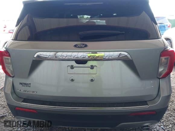 ✅ 2024 Ford Explorer Limited • VIN: 1FMSK7FH2RGA02745 • Lot: 42187491. Wystawiony na IAAI z przebiegiem 33 480 mil. Bezpłatny archiwum sprzedaży aukcyjnych z USA i szczegółowy raport historii pojazdu na DreamBid. Zdjęcie 17.