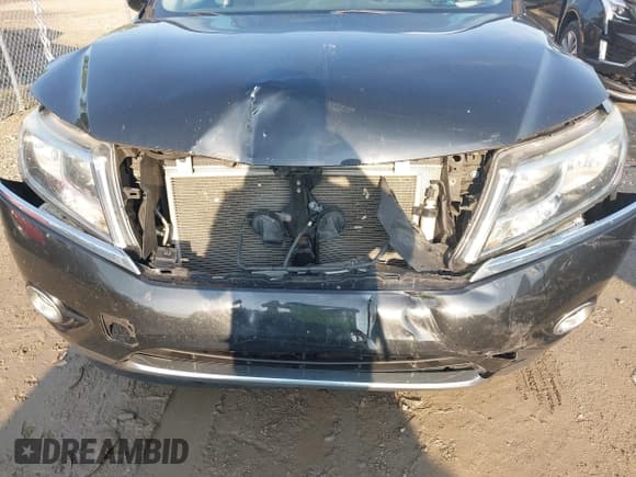 ✅ 2016 Nissan Pathfinder SV • VIN: 5N1AR2MM5GC636940 • Lot: 42869934. Wystawiony na IAAI z przebiegiem 186 803 mil. Bezpłatny archiwum sprzedaży aukcyjnych z USA i szczegółowy raport historii pojazdu na DreamBid. Zdjęcie 6.