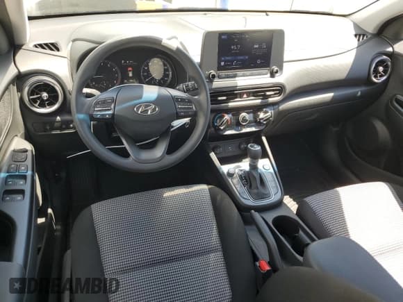 ✅ 2022 Hyundai Kona SE • VIN: KM8K2CAB5NU790587 • Лот: 61561874. Опубликован ранее на Copart с пробегом 25 388 миль. Бесплатный доступ к архиву аукционных продаж из США и подробный отчёт об истории автомобиля на DreamBid. Изображение 8.