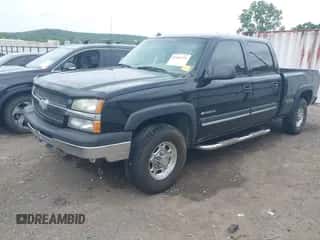 2003 Chevrolet Silverado 1500HD LS z VIN 1GCGC13UX3F240717, wystawiony jako IAAI lot #42361171 z przebiegiem 153 176 mil mil oraz . Historia ofert i sprzedaży dostępna na DreamBid. Obrazek 2.