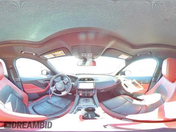 ✅ 2017 Jaguar F-Pace S • VIN: SADCM2BV0HA068170 • Lot: 49128045. Wystawiony na Copart z przebiegiem 43 359 mil. Bezpłatny archiwum sprzedaży aukcyjnych z USA i szczegółowy raport historii pojazdu na DreamBid. Zdjęcie 13.