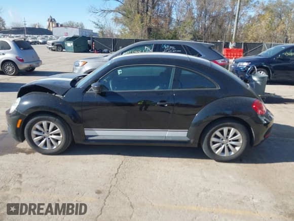✅ 2014 Volkswagen Beetle Entry • VIN: 3VWFP7AT1EM611356 • Лот: 43696715. Опубликован ранее на IAAI с пробегом 166 822 миль. Бесплатный доступ к архиву аукционных продаж из США и подробный отчёт об истории автомобиля на DreamBid. Изображение 14.