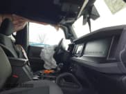 ✅ 2022 Ford Bronco • VIN: 1FMDE5BH2NLA87906 • Лот: 43719502. Опубликован ранее на IAAI с пробегом 24 686 миль. Бесплатный доступ к архиву аукционных продаж из США и подробный отчёт об истории автомобиля на DreamBid. Изображение 5.