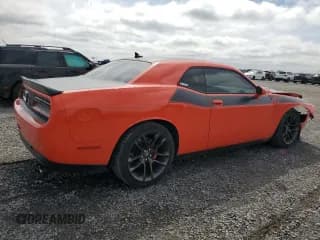 ✅ 2021 Dodge Challenger R/T • VIN: 2C3CDZBT7MH559550 • Lot: 53567824. Wystawiony na Copart z przebiegiem 27 723 mil. Bezpłatny archiwum sprzedaży aukcyjnych z USA i szczegółowy raport historii pojazdu na DreamBid. Zdjęcie 3.