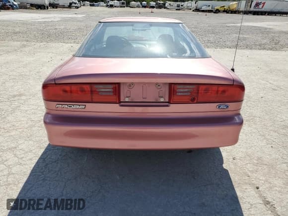 ✅ 1994 Ford Probe • VIN: 1ZVLT20A8R5118934 • Лот: 73300464. Опубликован ранее на Copart с пробегом 87 900 миль. Бесплатный доступ к архиву аукционных продаж из США и подробный отчёт об истории автомобиля на DreamBid. Изображение 6.