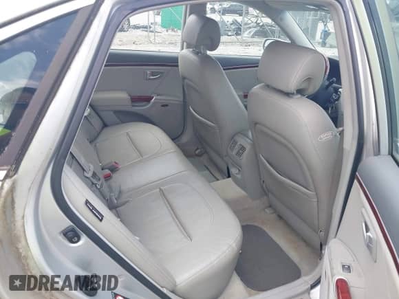 2007 Hyundai Azera SE с VIN KMHFC46F97A215820, выставлен на аукционе IAAI как лот 42120029 с пробегом 211 069 миль миль и . История ставок и продаж доступна на DreamBid. Изображение 8.