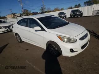✅ 2016 Hyundai Accent SE • VIN: KMHCT4AE9GU095162 • Лот: 76310484. Опубликован ранее на Copart с пробегом 147 483 миль. Бесплатный доступ к архиву аукционных продаж из США и подробный отчёт об истории автомобиля на DreamBid. Изображение 4.