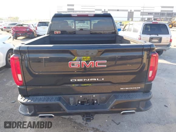 ✅ 2020 GMC Sierra 1500 Denali • VIN: 3GTP8FED4LG417417 • Lot: 43512432. Wystawiony na IAAI z przebiegiem 65 122 mil. Bezpłatny archiwum sprzedaży aukcyjnych z USA i szczegółowy raport historii pojazdu na DreamBid. Zdjęcie 16.