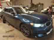 2020 BMW 3 Series 330i xDrive с VIN WBA5R7C01LFH45079, выставлен на аукционе IAAI как лот 41547337 с пробегом 67 621 миль миль и . История ставок и продаж доступна на DreamBid. Изображение 1.