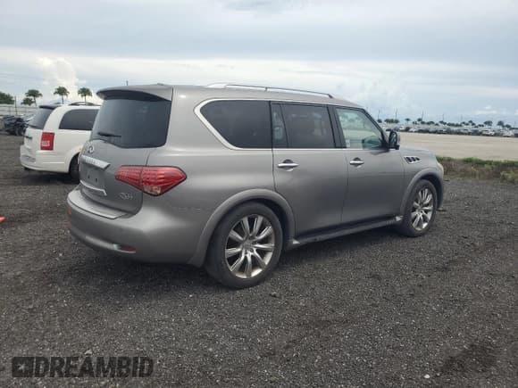 ✅ 2011 Infiniti QX56 8-passenger • VIN: JN8AZ2ND5B9701475 • Lot: 71476675. Listed on Copart with 201,907 mi. Free auction sales archive from the USA and detailed vehicle history report at DreamBid. Image 3.