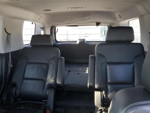 ✅ 2015 Chevrolet Tahoe LTZ • VIN: 1GNSKCKCXFR124414 • Lot: 91347305. Wystawiony na Copart z przebiegiem 201 946 mil. Bezpłatny archiwum sprzedaży aukcyjnych z USA i szczegółowy raport historii pojazdu na DreamBid. Zdjęcie 10.