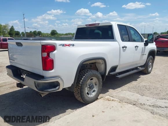 ✅ 2022 Chevrolet Silverado 2500HD Work Truck • VIN: 1GC2YLE71NF266561 • Lot: 42787646. Wystawiony na IAAI z przebiegiem 96 660 mil. Bezpłatny archiwum sprzedaży aukcyjnych z USA i szczegółowy raport historii pojazdu na DreamBid. Zdjęcie 4.