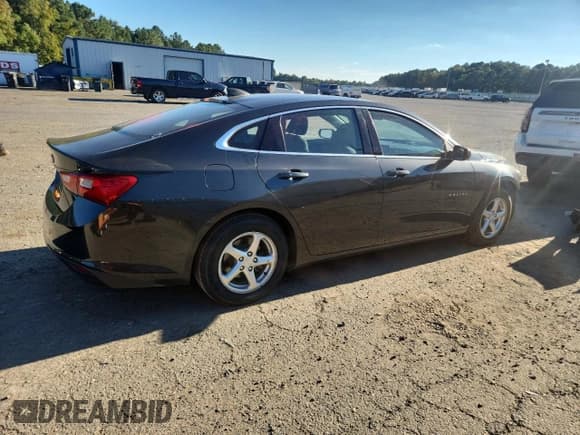 ✅ 2017 Chevrolet Malibu LS • VIN: 1G1ZB5ST0HF108237 • Lot: 90821405. Listed on Copart with 111,373 mi. Free auction sales archive from the USA and detailed vehicle history report at DreamBid. Image 3.