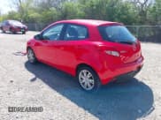 ✅ 2013 Mazda 2 Sport • VIN: JM1DE1KYXD0165698 • Lot: 42108977. Wystawiony na IAAI z przebiegiem 44 928 mil. Bezpłatny archiwum sprzedaży aukcyjnych z USA i szczegółowy raport historii pojazdu na DreamBid. Zdjęcie 3.