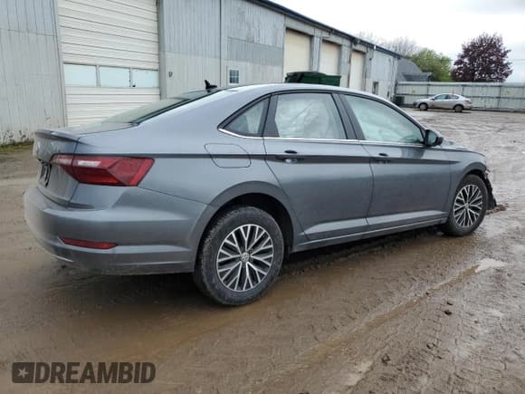 ✅ 2021 Volkswagen Jetta S • VIN: 3VWC57BU2MM044296 • Lot: 55723235. Wystawiony na Copart z przebiegiem Nie podano. Bezpłatny archiwum sprzedaży aukcyjnych z USA i szczegółowy raport historii pojazdu na DreamBid. Zdjęcie 3.