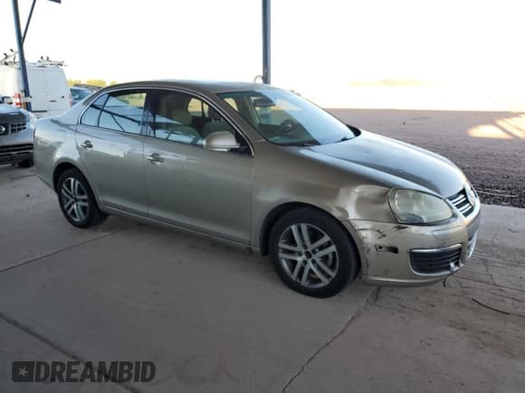 ✅ 2005 Volkswagen Jetta 2.5L • VIN: 3VWSF71K75M639543 • Lot: 52811025. Listed on Copart with 221,793 mi. Free auction sales archive from the USA and detailed vehicle history report at DreamBid. Image 4.