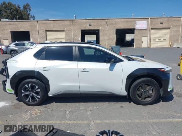 ✅ 2023 Toyota bZ4X XLE • VIN: JTMAAAAA4PA011991 • Lot: 42477981. Listed on IAAI with 29,007 mi. Free auction sales archive from the USA and detailed vehicle history report at DreamBid. Image 14.