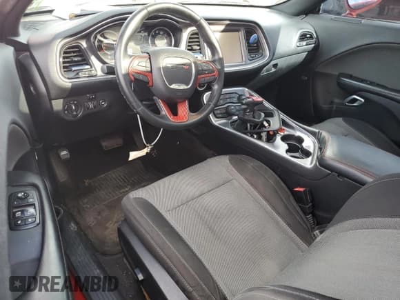 ✅ 2015 Dodge Challenger R/T • VIN: 2C3CDZAT2FH712081 • Lot: 89709385. Wystawiony na Copart z przebiegiem 116 132 mil. Bezpłatny archiwum sprzedaży aukcyjnych z USA i szczegółowy raport historii pojazdu na DreamBid. Zdjęcie 8.