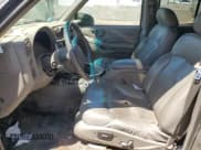 ✅ 2001 Chevrolet Blazer LT • VIN: 1GNDT13W412228837 • Lot: 56686605. Wystawiony na Copart z przebiegiem 160 568 mil. Bezpłatny archiwum sprzedaży aukcyjnych z USA i szczegółowy raport historii pojazdu na DreamBid. Zdjęcie 7.