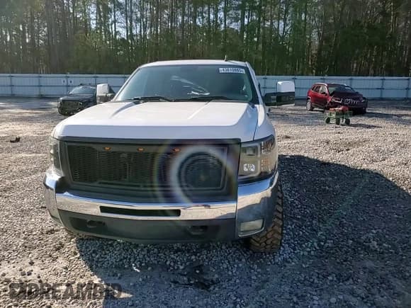 ✅ 2009 Chevrolet Silverado 2500HD LT • VIN: 1GCHC53649F159539 • Lot: 43810885. Listed on Copart with 127,253 mi. Free auction sales archive from the USA and detailed vehicle history report at DreamBid. Image 10.