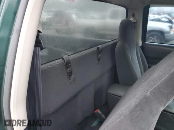 ✅ 2002 Dodge Dakota • VIN: 1B7FL16X92S710453 • Lot: 88047345. Wystawiony na Copart z przebiegiem 171 770 mil. Bezpłatny archiwum sprzedaży aukcyjnych z USA i szczegółowy raport historii pojazdu na DreamBid. Zdjęcie 11.