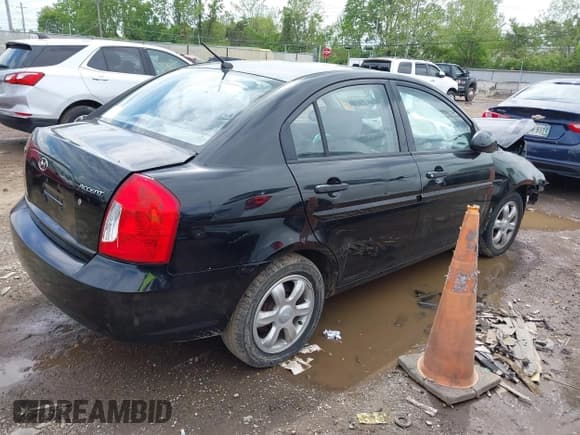 ✅ 2006 Hyundai Accent GLS • VIN: KMHCN46C76U038040 • Лот: 42220455. Опубликован ранее на IAAI с пробегом 140 413 миль. Бесплатный доступ к архиву аукционных продаж из США и подробный отчёт об истории автомобиля на DreamBid. Изображение 4.
