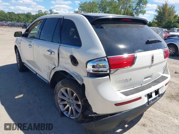✅ 2012 Lincoln MKX • VIN: 2LMDJ8JK4CBL07025 • Lot: 43119455. Listed on IAAI with 192,265 mi. Free auction sales archive from the USA and detailed vehicle history report at DreamBid. Image 3.