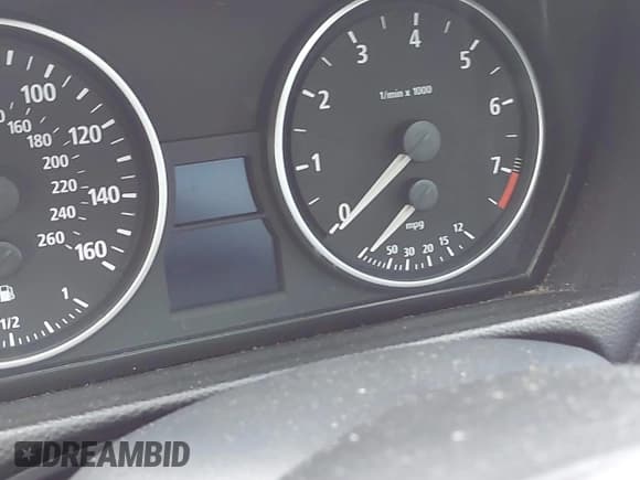 ✅ 2006 BMW 3 Series 325i • VIN: WBAVB13566KX37730 • Lot: 43465842. Wystawiony na IAAI z przebiegiem Nie podano. Bezpłatny archiwum sprzedaży aukcyjnych z USA i szczegółowy raport historii pojazdu na DreamBid. Zdjęcie 7.