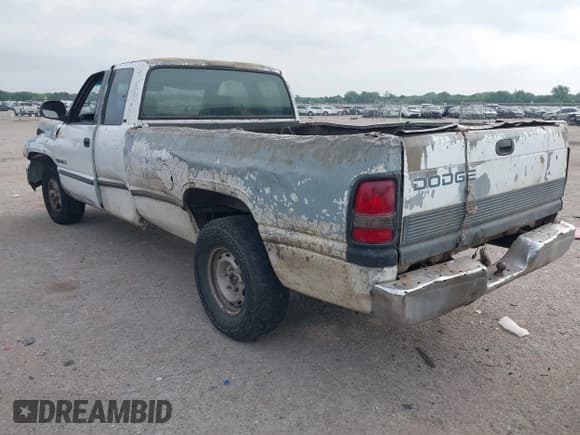 ✅ 1996 Dodge 1500 • VIN: 1B7HC13Y4TJ169261 • Lot: 42281145. Listed on IAAI with 418,134 mi. Free auction sales archive from the USA and detailed vehicle history report at DreamBid. Image 3.