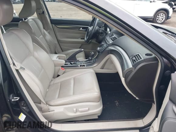 ✅ 2014 Acura TL Technology • VIN: 19UUA8F58EA001450 • Лот: 42256124. Опубликован ранее на IAAI с пробегом 121 400 миль. Бесплатный доступ к архиву аукционных продаж из США и подробный отчёт об истории автомобиля на DreamBid. Изображение 5.