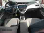 2017 Chevrolet Bolt EV Premier z VIN 1G1FX6S0XH4174144, wystawiony jako Copart lot #80945843 z przebiegiem 38 520 mil mil oraz . Historia ofert i sprzedaży dostępna na DreamBid. Obrazek 8.